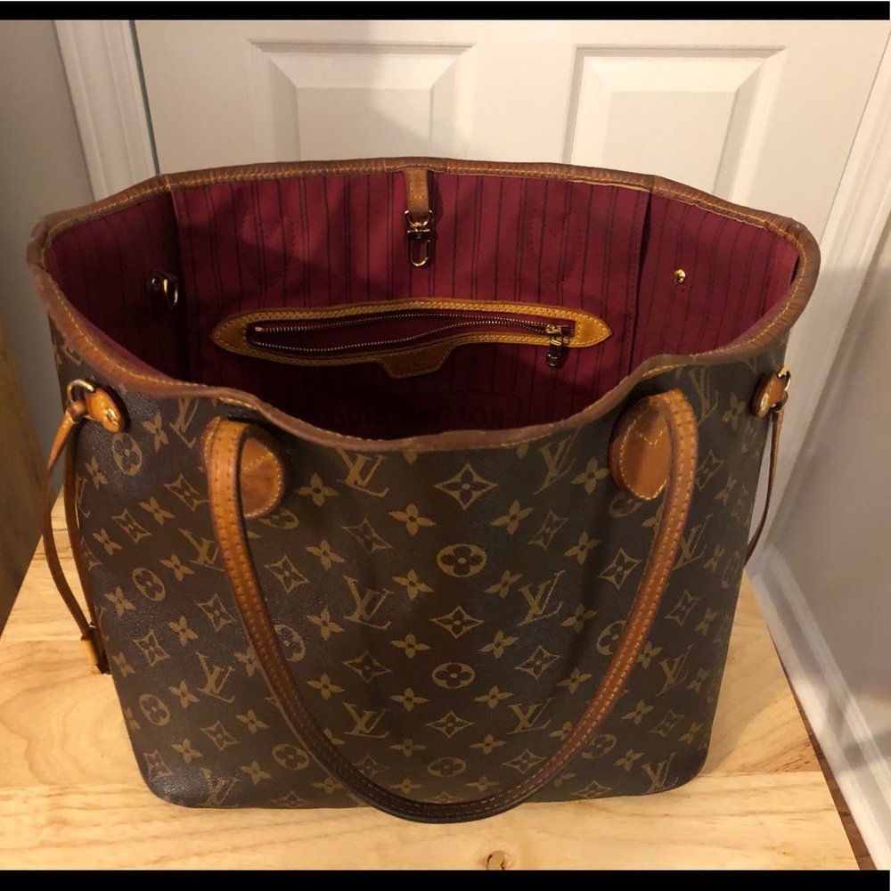 Authentic Louis Vuitton Neverfull MM